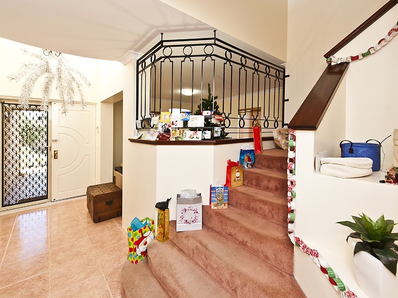 23 Davidia Lake Drive, Canning Vale WA 6155