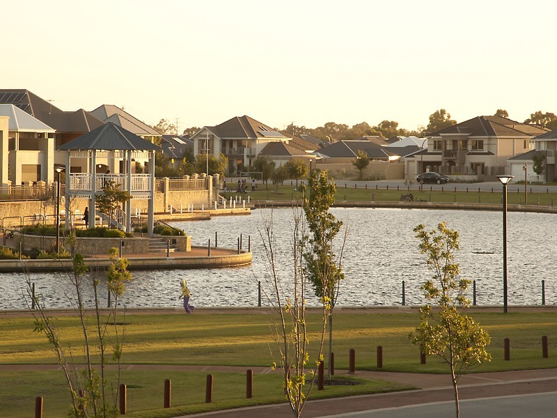 32 Castlewood Parkway, Southern River WA 6110