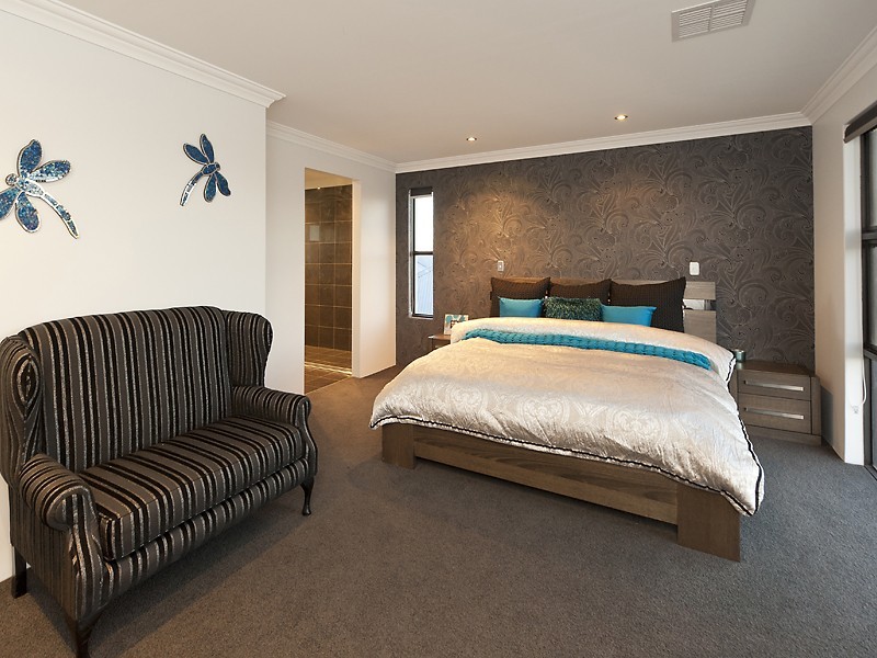 32 Castlewood Parkway, Southern River WA 6110