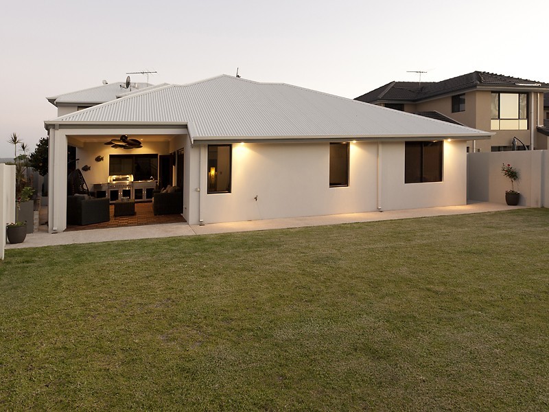 32 Castlewood Parkway, Southern River WA 6110