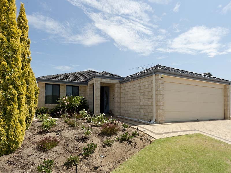 15 Casey Close, Canning Vale WA 6155