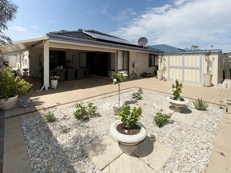 15 Casey Close, Canning Vale WA 6155