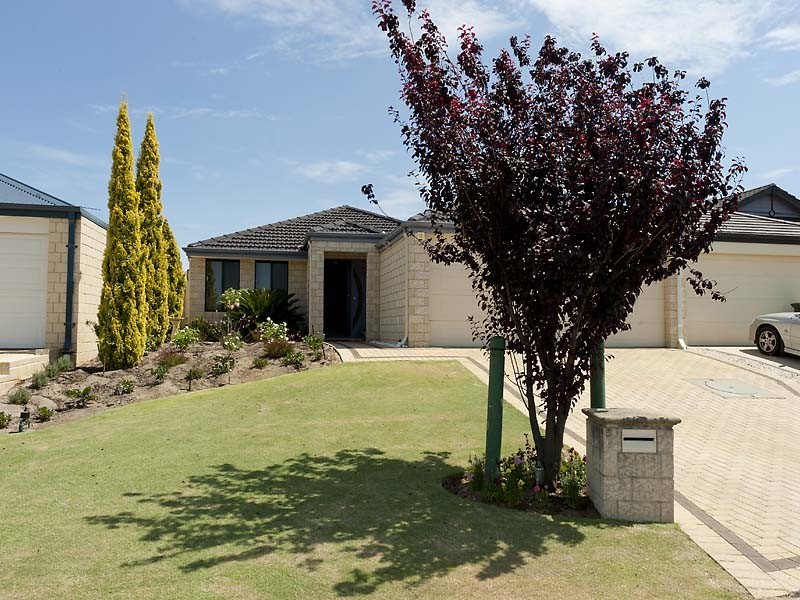 15 Casey Close, Canning Vale WA 6155