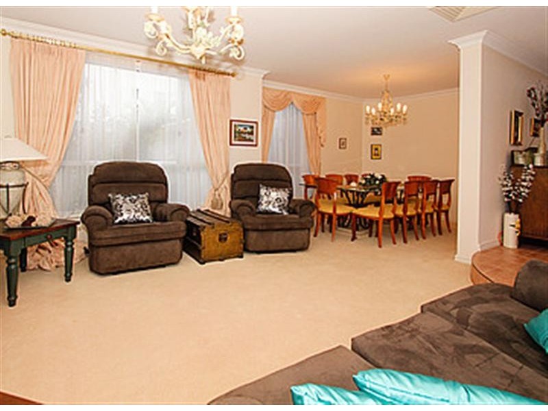 85 Glen Iris Drive, Jandakot WA 6164