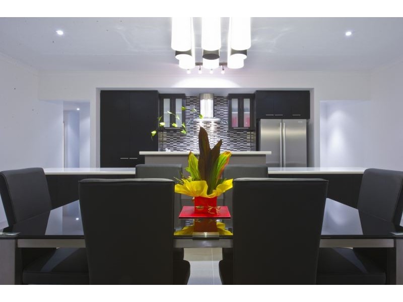 20 Yellowwood Avenue, Piara Waters WA 6112