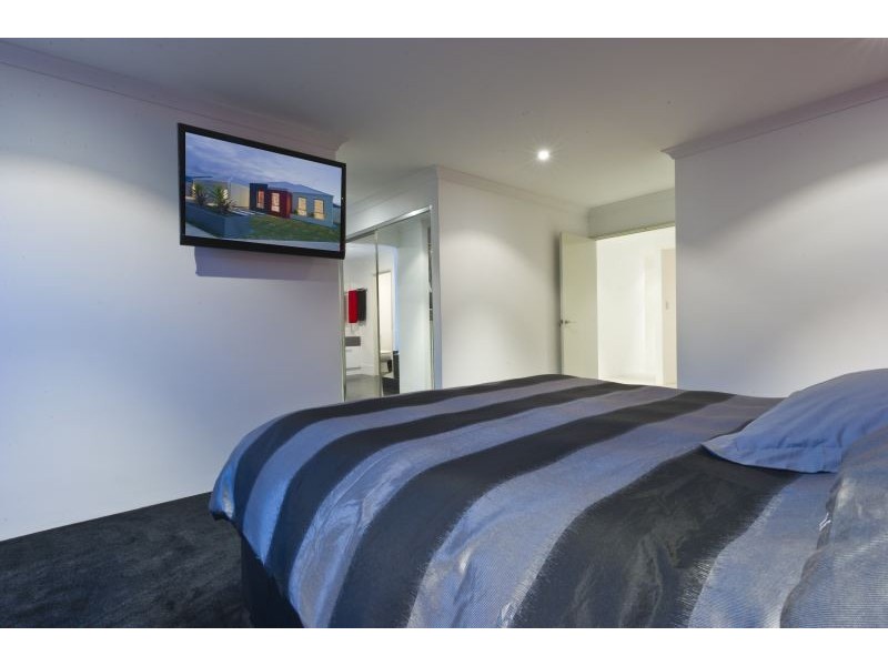 20 Yellowwood Avenue, Piara Waters WA 6112