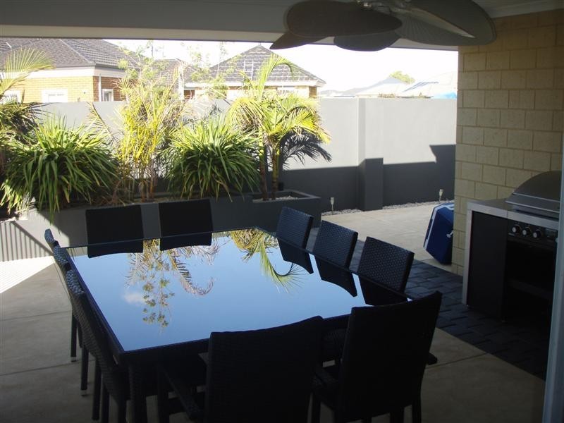 20 Yellowwood Avenue, Piara Waters WA 6112