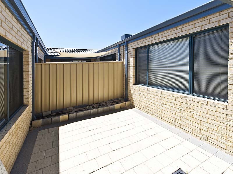 101A Amherst Road, Canning Vale WA 6155
