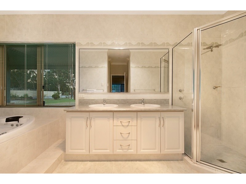 72 Blair Road, Oakford WA 6121