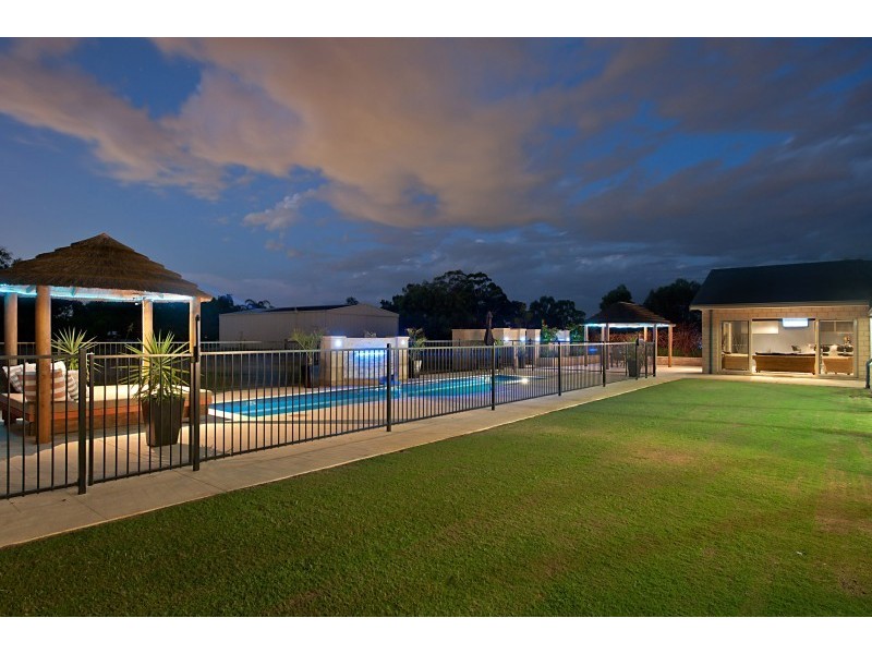 72 Blair Road, Oakford WA 6121