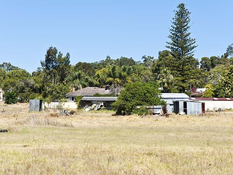 31 Armstrong Road, Kelmscott WA 6111