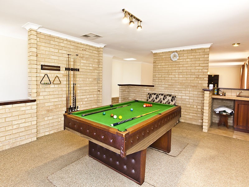 8 York Street, Beaconsfield WA 6162