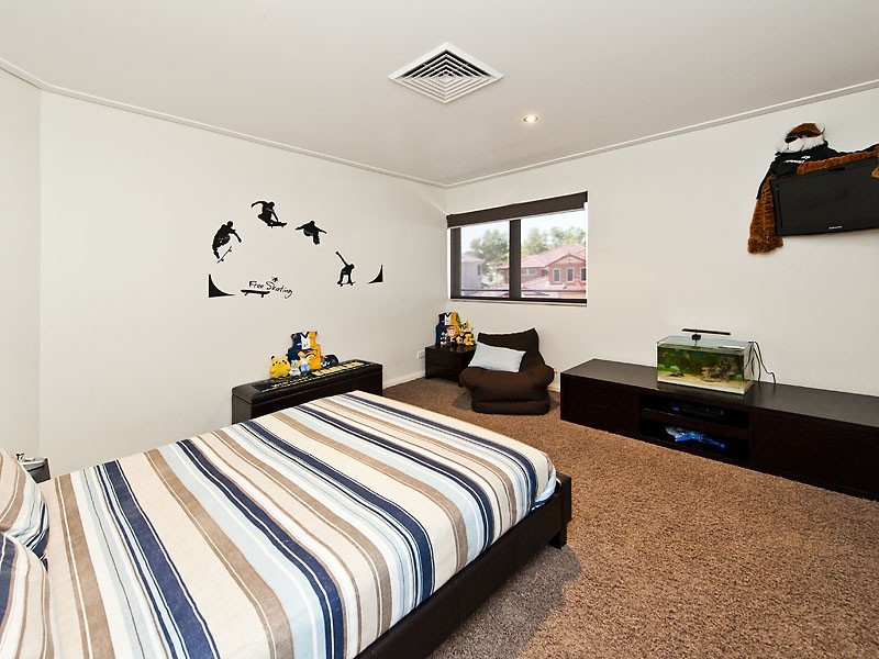 6 Breelya Rise, Canning Vale WA 6155