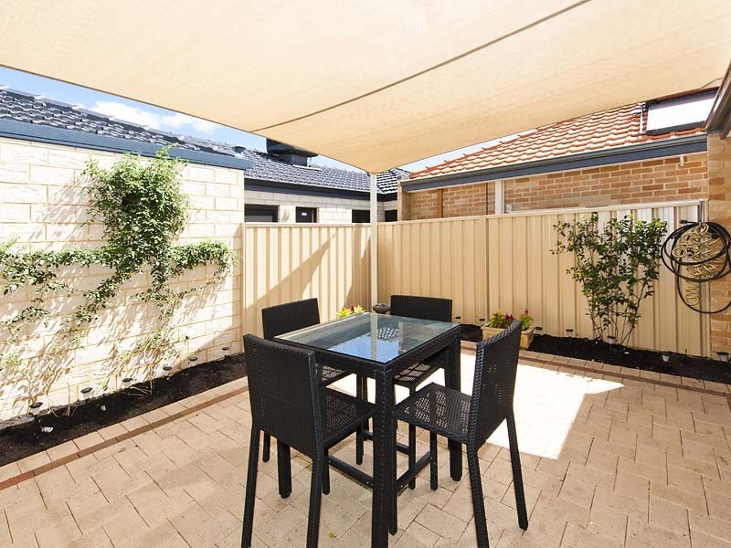 35 Amalfi Way, Canning Vale WA 6155