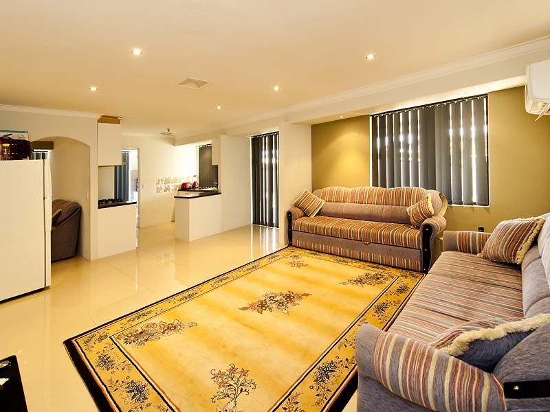 46 Hibiscus Road, Maddington WA 6109