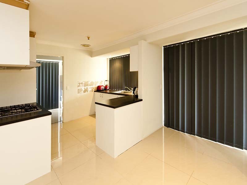46 Hibiscus Road, Maddington WA 6109