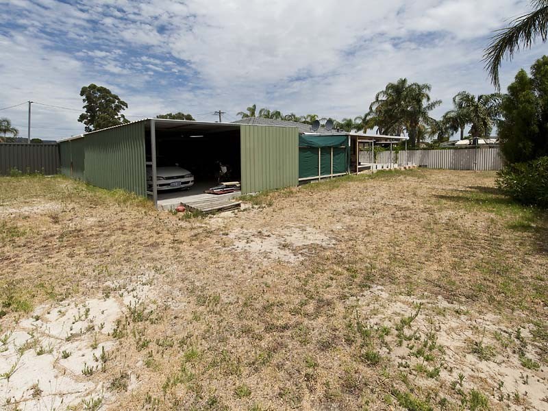 46 Hibiscus Road, Maddington WA 6109