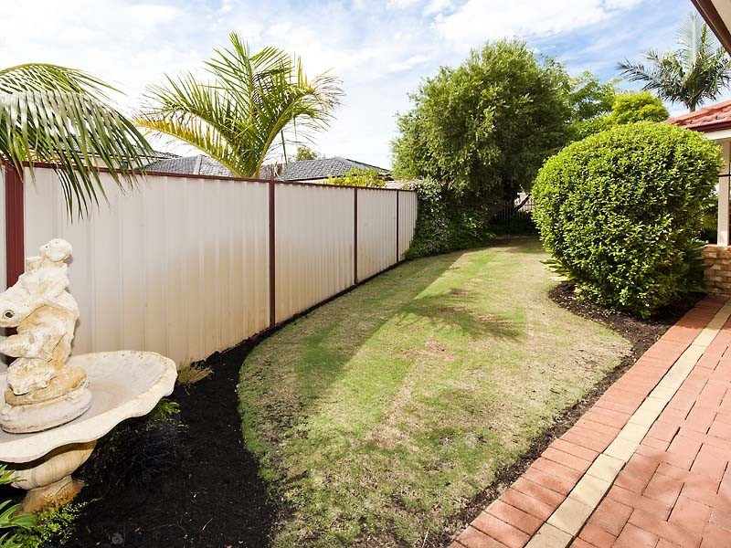 10 Sandringham Promenade, Canning Vale WA 6155