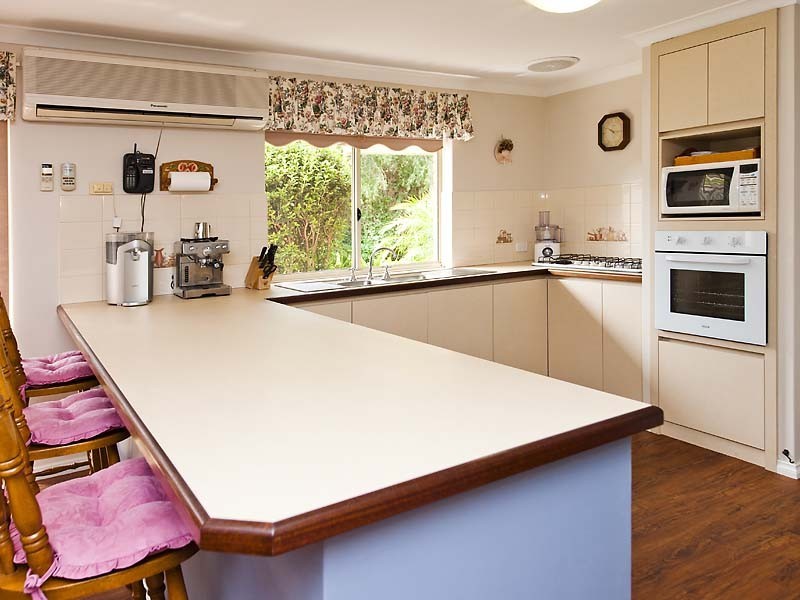 10 Sandringham Promenade, Canning Vale WA 6155