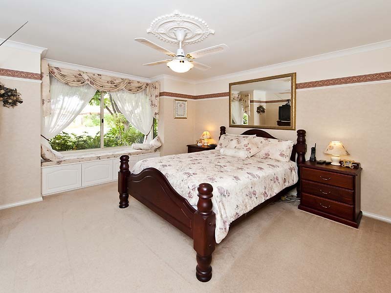 10 Sandringham Promenade, Canning Vale WA 6155