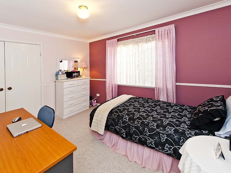10 Sandringham Promenade, Canning Vale WA 6155