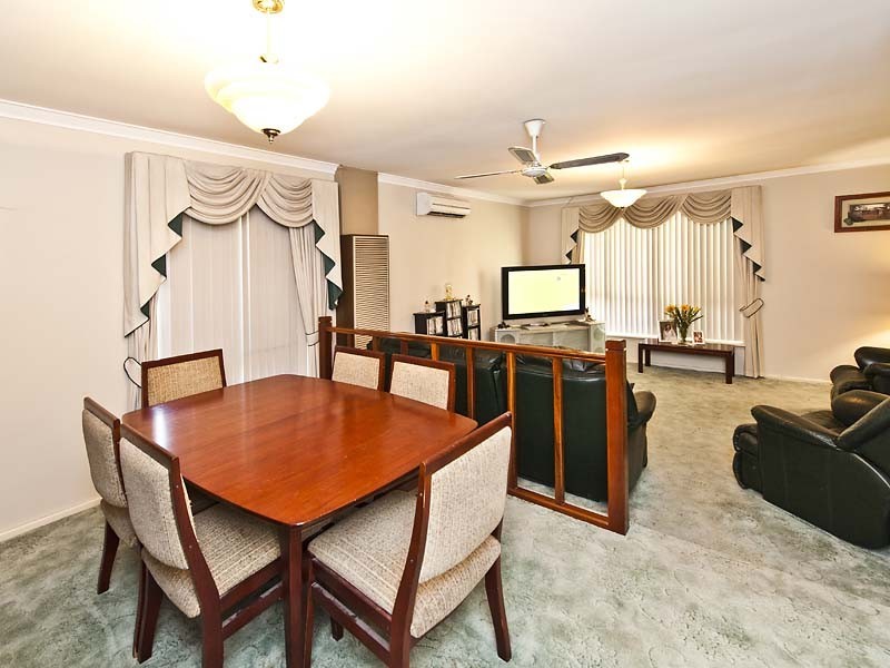 51 Grenadier Drive, Thornlie WA 6108