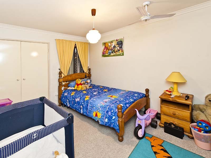 51 Grenadier Drive, Thornlie WA 6108