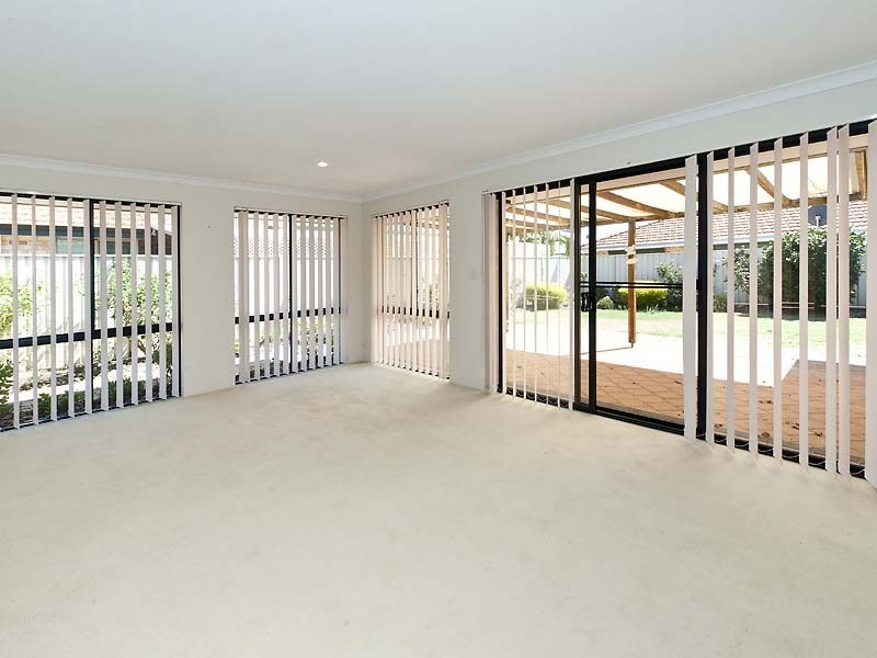 82 Sandringham Promenade, Canning Vale WA 6155
