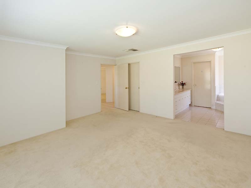 82 Sandringham Promenade, Canning Vale WA 6155