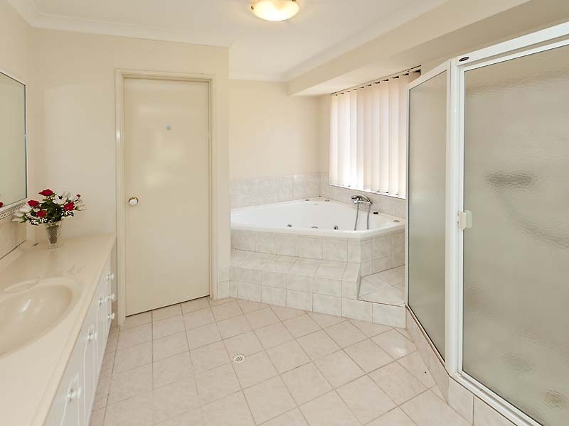 82 Sandringham Promenade, Canning Vale WA 6155
