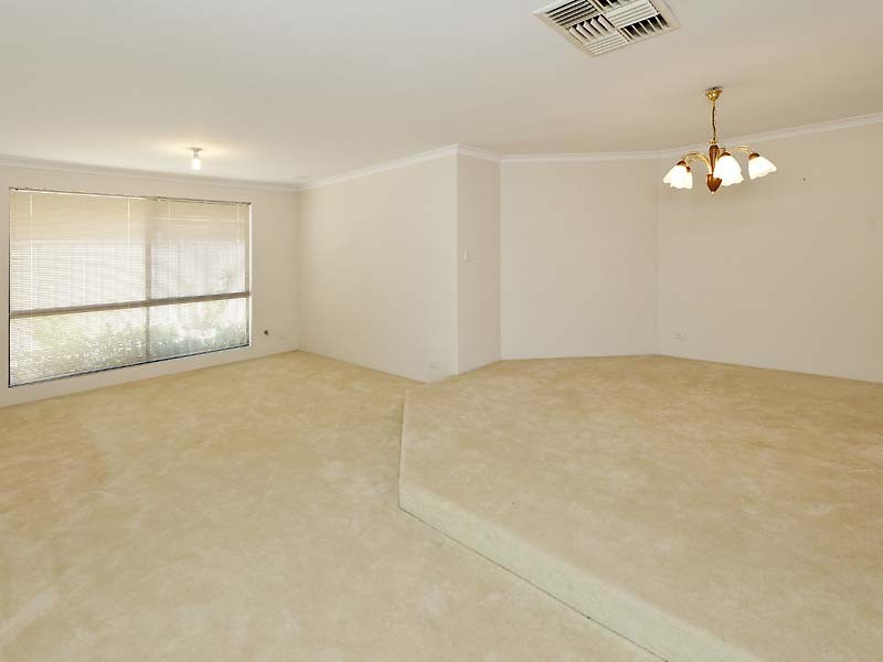 82 Sandringham Promenade, Canning Vale WA 6155