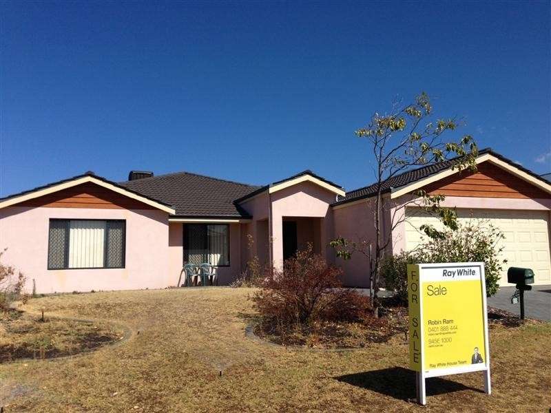 10 Mansfield Road, Secret Harbour WA 6173