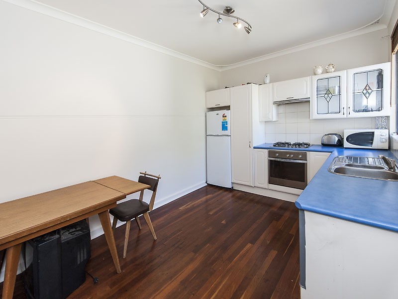 11 Hunt Street, Thornlie WA 6108