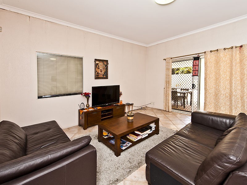 9 Rosewood Lane, Thornlie WA 6108