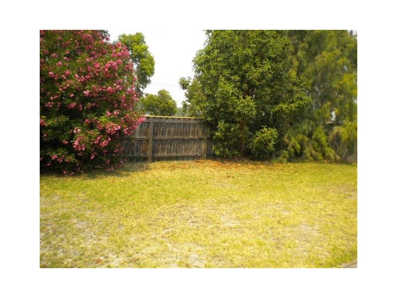 25 Hybanthus Road, Riverton WA 6148