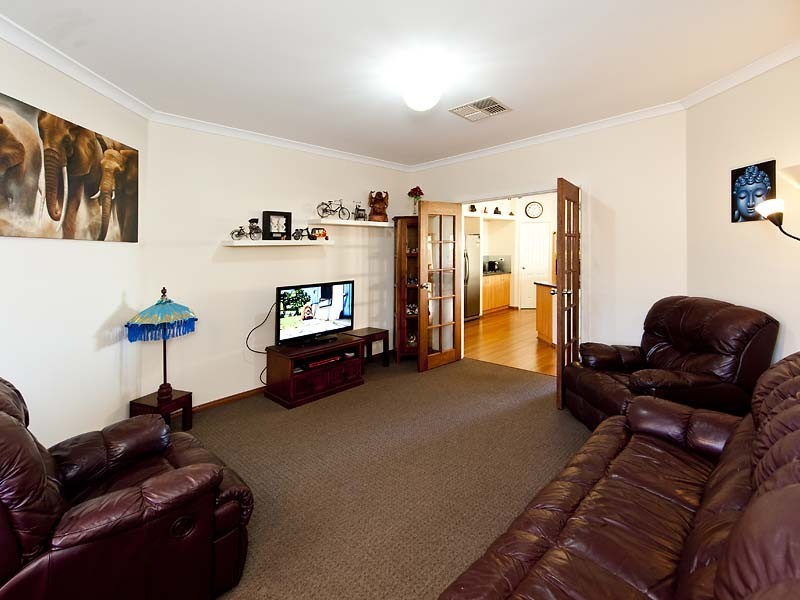 12 Gadd Avenue, Byford WA 6122