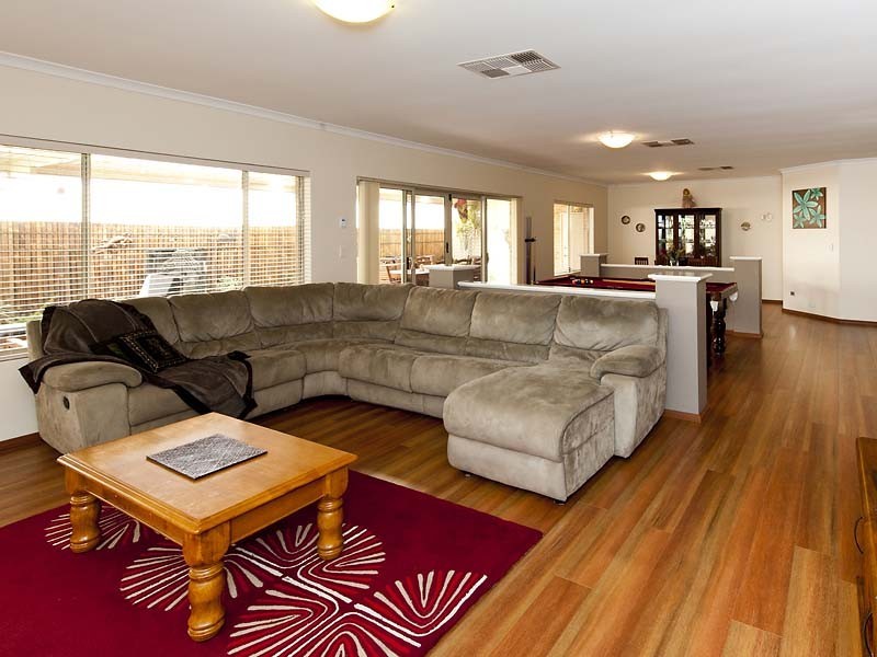 12 Gadd Avenue, Byford WA 6122