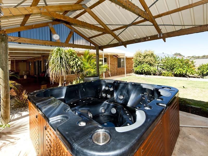 12 Gadd Avenue, Byford WA 6122