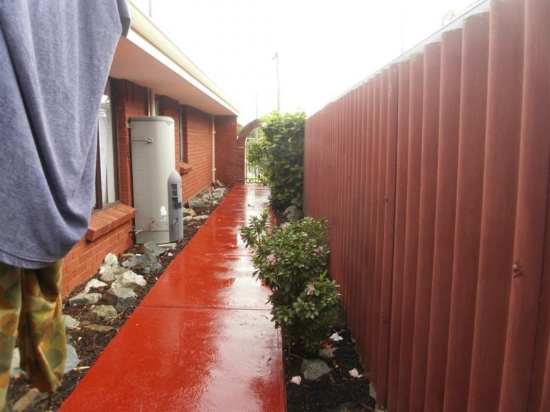 6 Sturt Close, Gosnells WA 6110