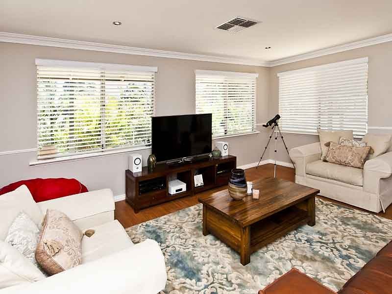 3 Bruns Drive, Darling Downs WA 6122