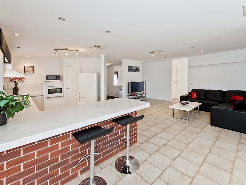 29 Lucinda Court, Huntingdale WA 6110