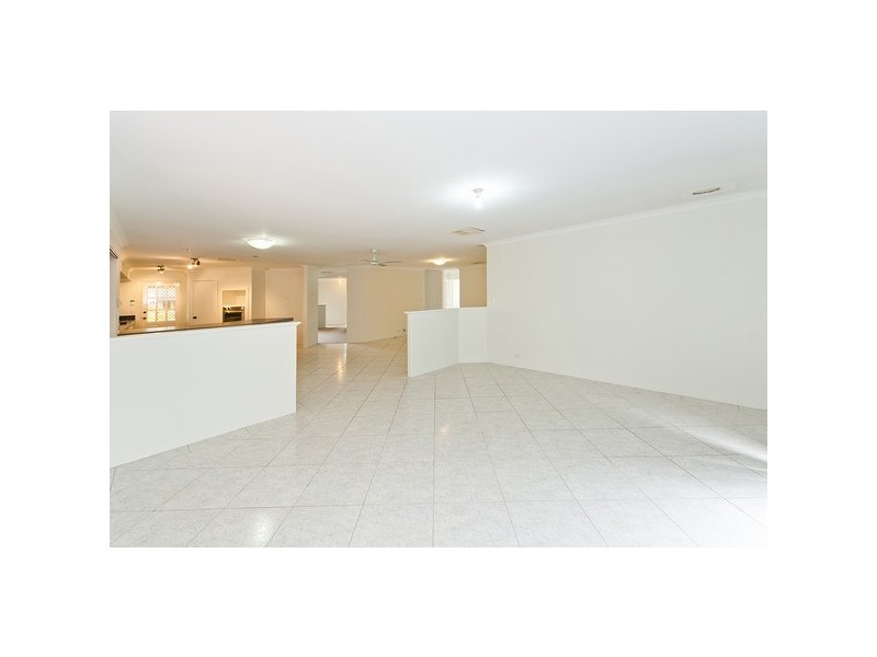 2 Coulthard Crescent, Canning Vale WA 6155