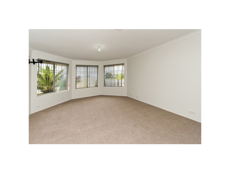 2 Coulthard Crescent, Canning Vale WA 6155