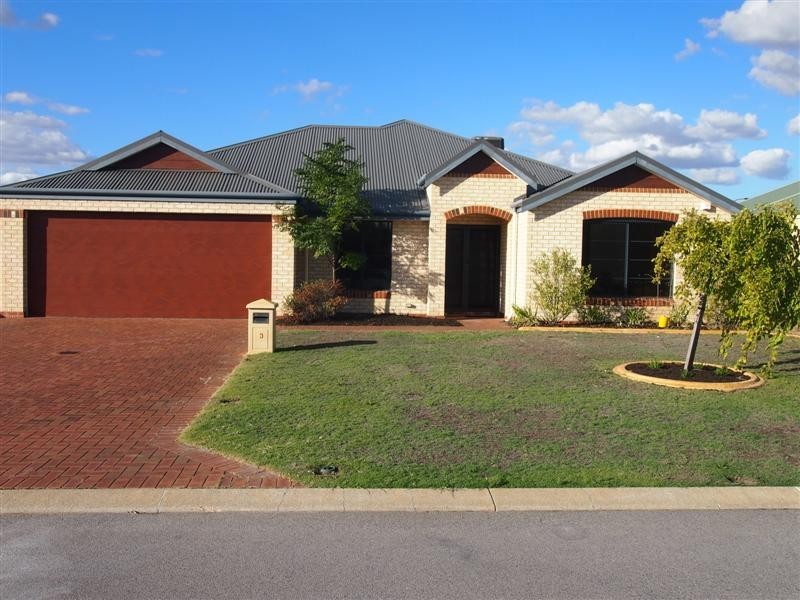 3 Hallstrom Way, Canning Vale WA 6155