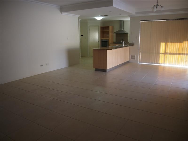 3 Hallstrom Way, Canning Vale WA 6155