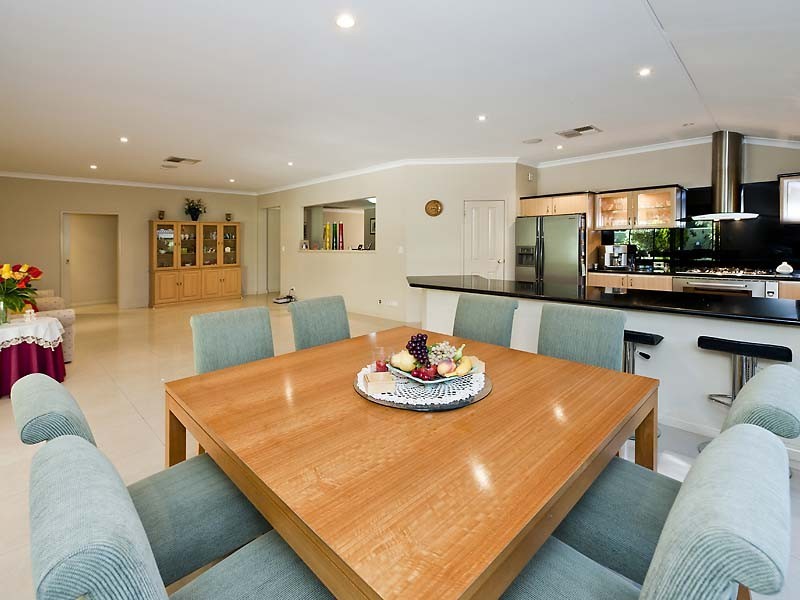 44 Pebble Bush Drive, Canning Vale WA 6155