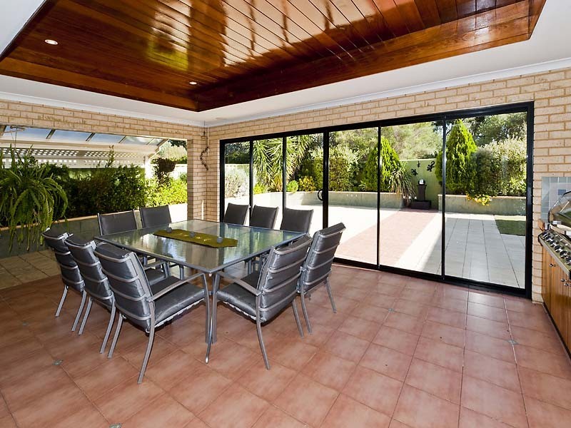 44 Pebble Bush Drive, Canning Vale WA 6155