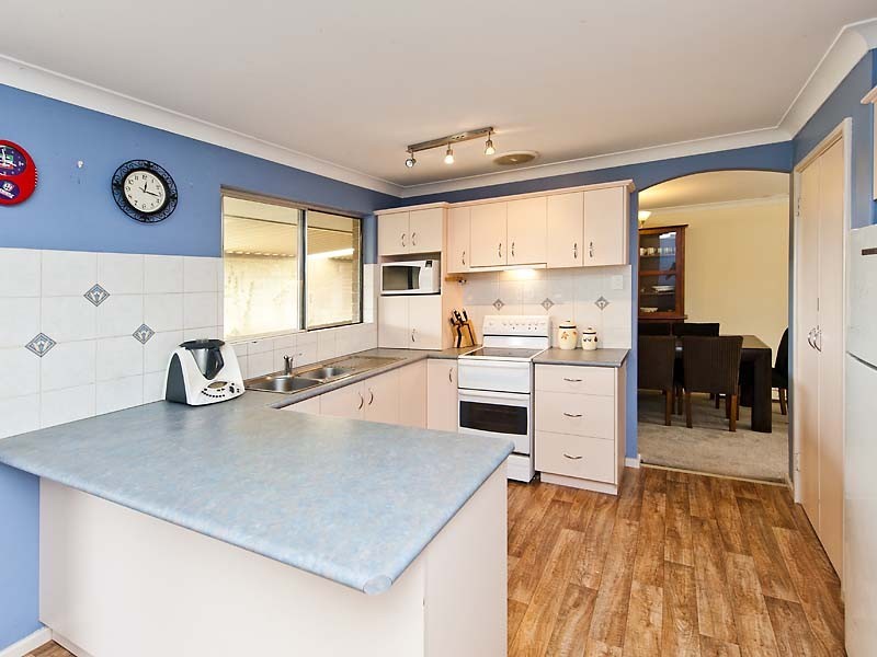 44 Brigalow Way, Lesmurdie WA 6076