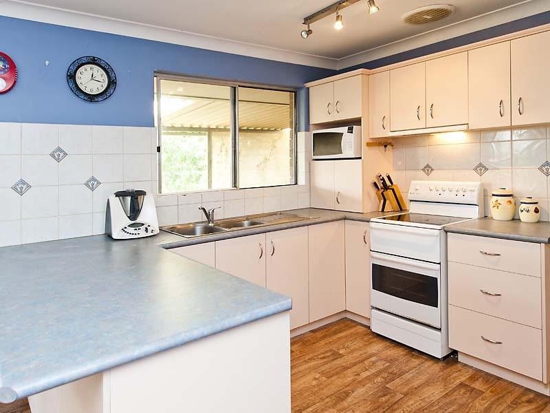 44 Brigalow Way, Lesmurdie WA 6076