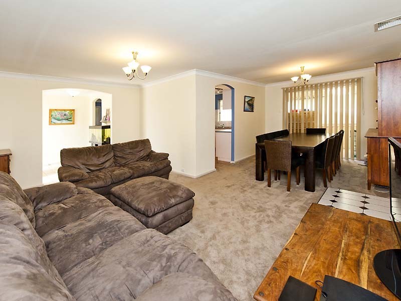 44 Brigalow Way, Lesmurdie WA 6076
